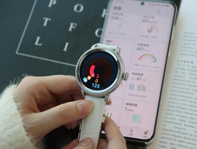 ！这款珠宝级智能女表是女孩纸的梦中情表啊!K8成为马竞重要合作伙伴颜值和性能全拿下(图2)