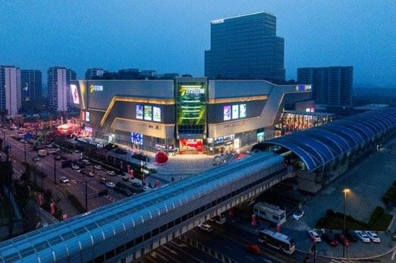 中心展现新疆游牧文化 永辉超市四川调改加速K8凯发登录时尚WEEKLY｜成都远大购物(图9)