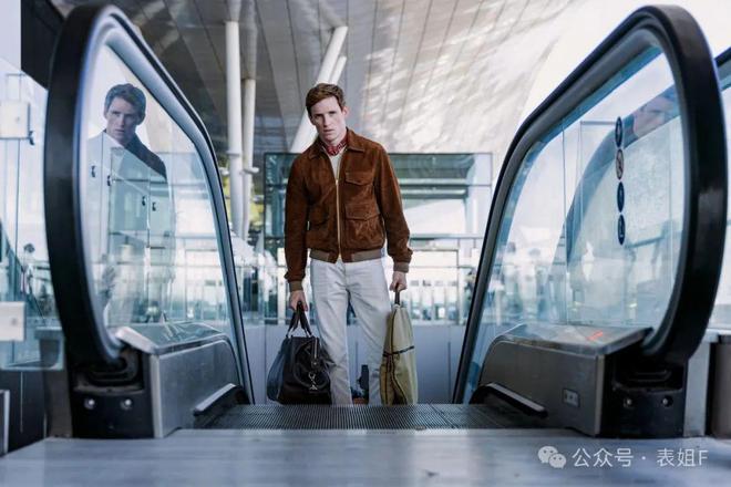 t｜由《豺狼的日子》看欧米茄热门款凯发k8入口WhoWearsWha(图21)