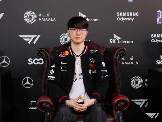 腕表!市场价值或近60万元Faker续约照佩戴豪华(图4) 腕表!市场价值或近60万元Faker续约照佩戴豪华(图4)